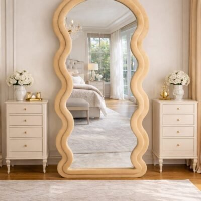Soft Curve Standing Mirror