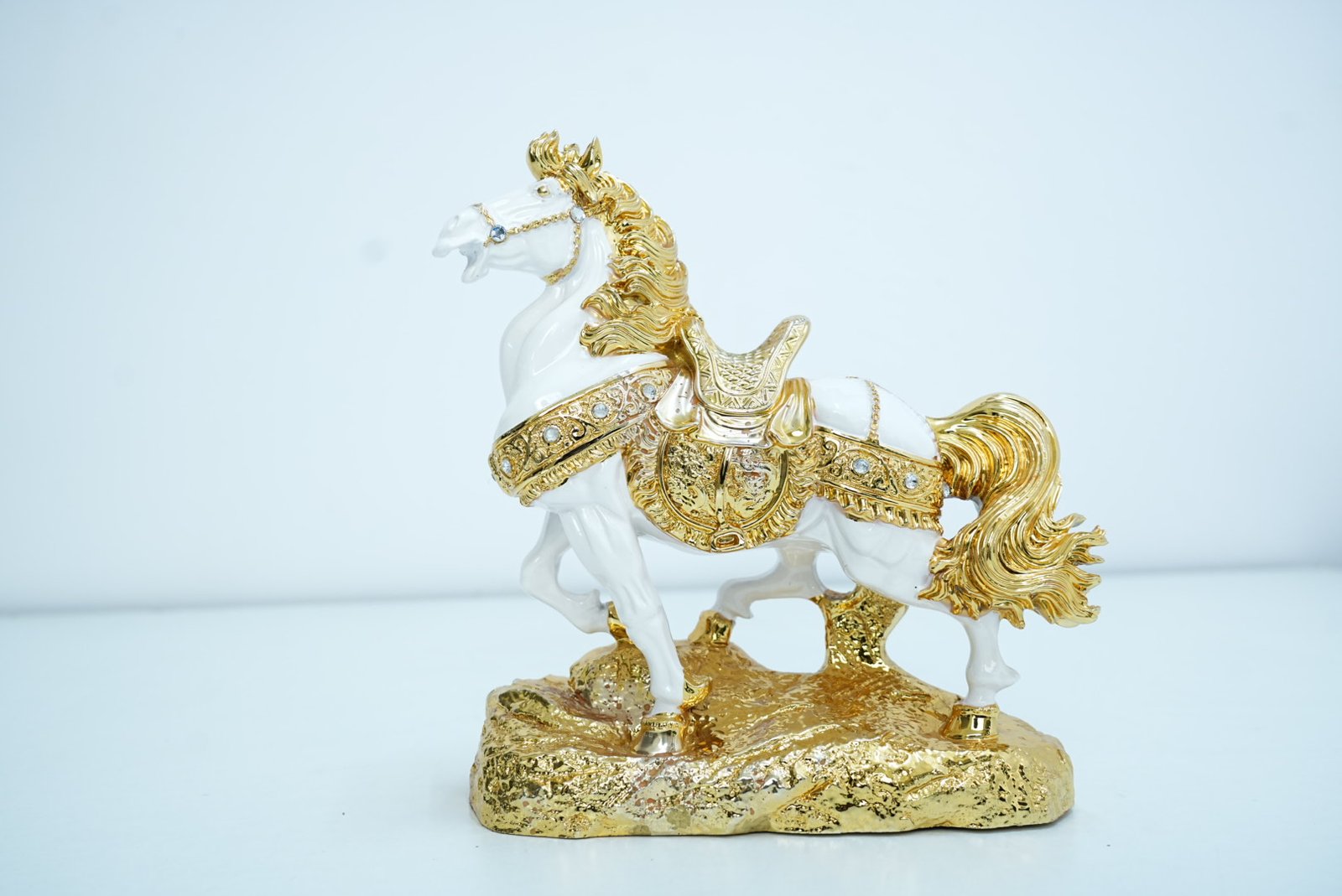 Horse - Image 4